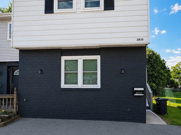 2835 Ithaca St — Photo 2