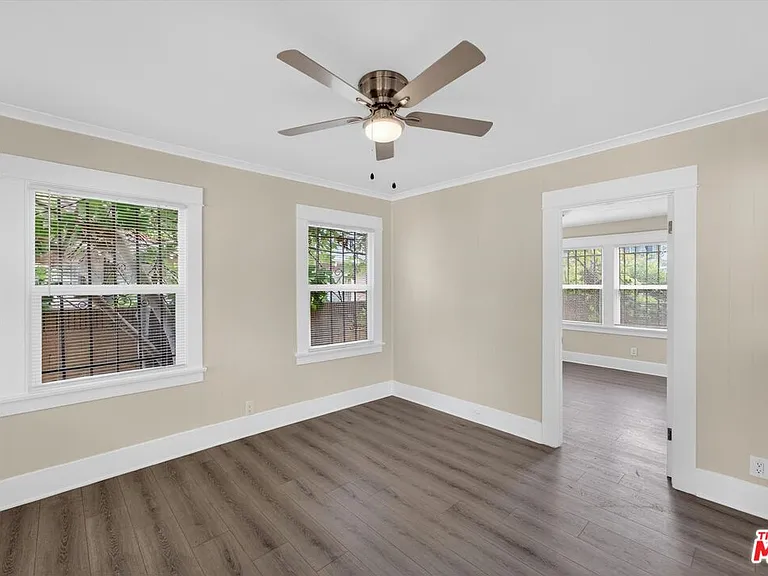 5008 S Wilton Pl — Photo 6