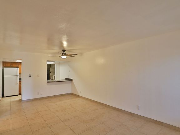 4th image of 925 W Peoria Ave APT 26