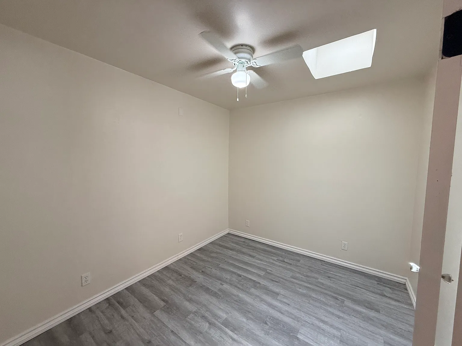2 bed, 650 sqft, $2,000 — Photo 3