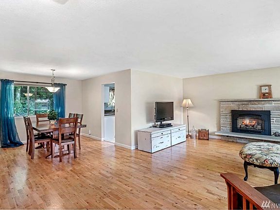 3rd image of 1296 NW Chrey Ln