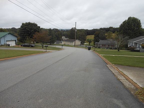 5th image of 8724 Forest Pond Dr