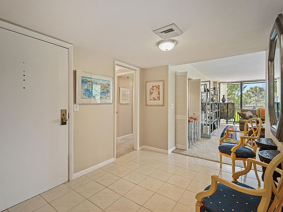 4th image of 2427 Presidential Way APT 201