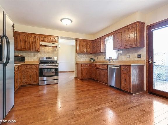 2nd image of 13042 Finch Ct