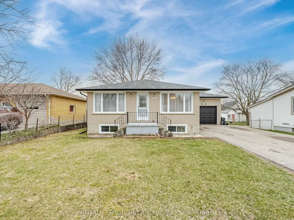 408 John St S, Aylmer, ON N5H 2E4