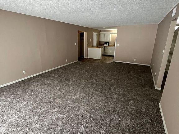 4th image of 7525 Pierce St #7517-05
