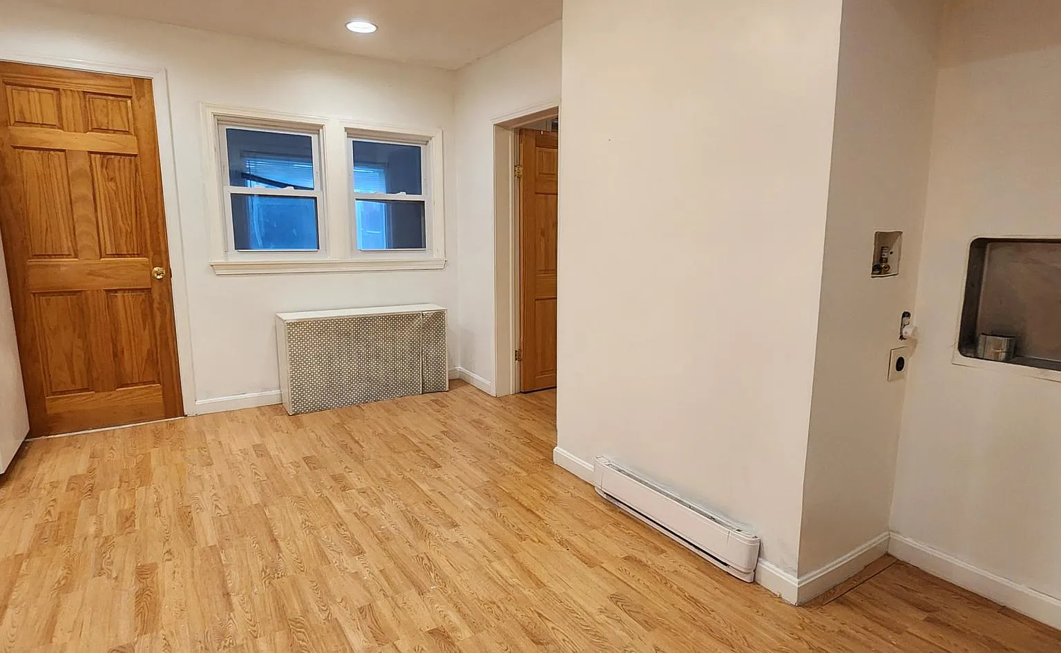 2 bed, 950 sqft, $2,650 — Photo 3