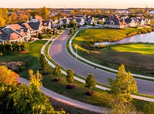 530 Golden Bear Ct, Saint Joseph, MI