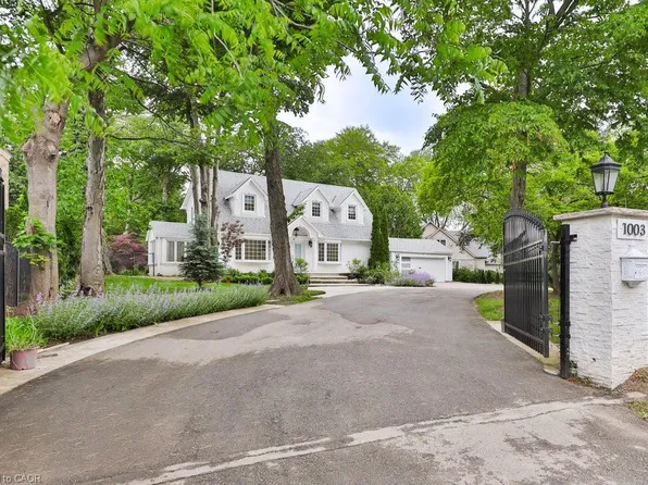 1003 Lakeshore Rd W, Oakville, ON L6L 1E7