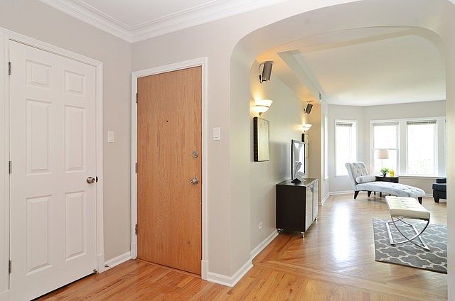 1st image of 5531 N Campbell Ave APT 3