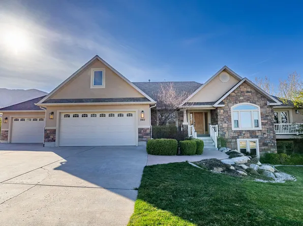 940 E Canyon Rd, Hyde Park, UT 84318