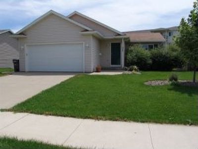 908 4th St NE, Byron, MN, 55920