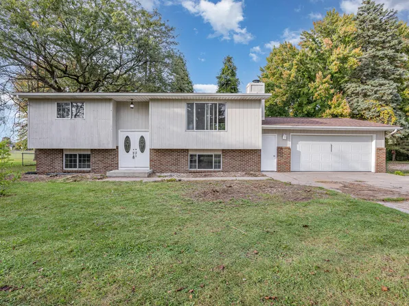 1954 W Midland Rd, Auburn, MI 48611