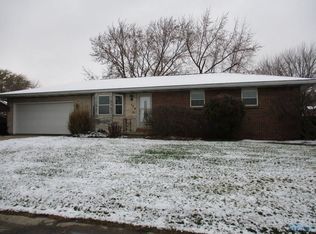 150 Derome Dr, Napoleon, OH 43545