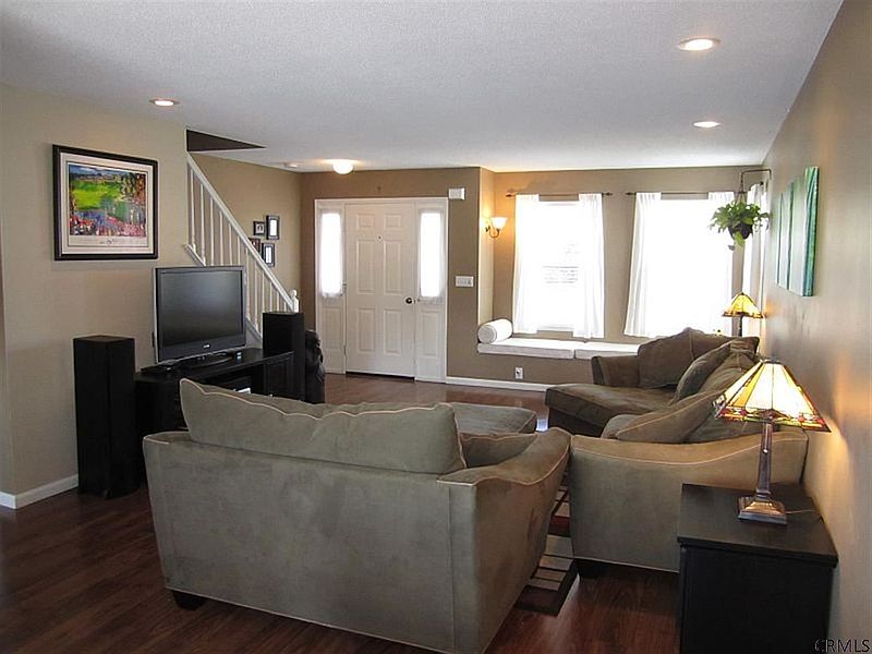 4th image of 31A MAPLE RIDGE Avenue