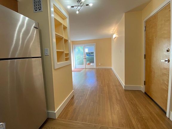 5th image of 181 Powell St SE APT 2
