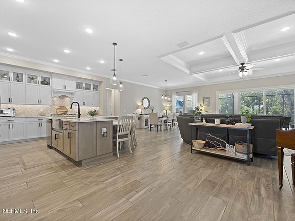 5th image of 433 PARK FOREST Drive