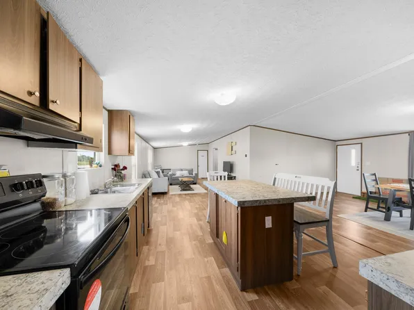 562 Vz County Road 1220, Grand Saline, TX 75140