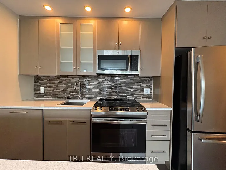 108 Richmond Rd #607 — Photo 8