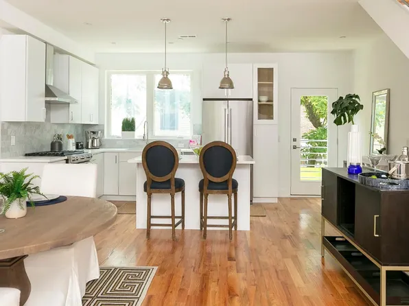 1126 E Palmer St, Philadelphia, PA 19125
