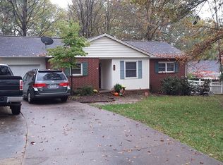 315 15th Ave NW, Hickory, NC 28601