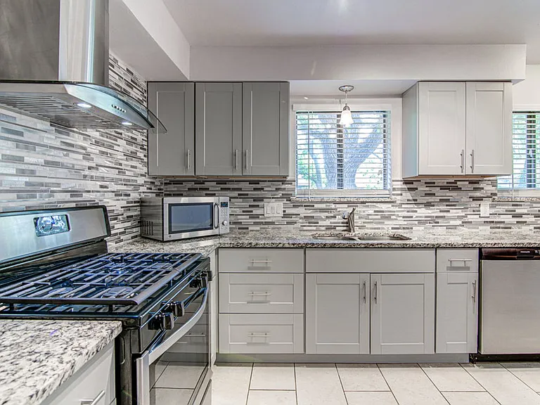 12111 Missel Thrush Ct — Photo 9