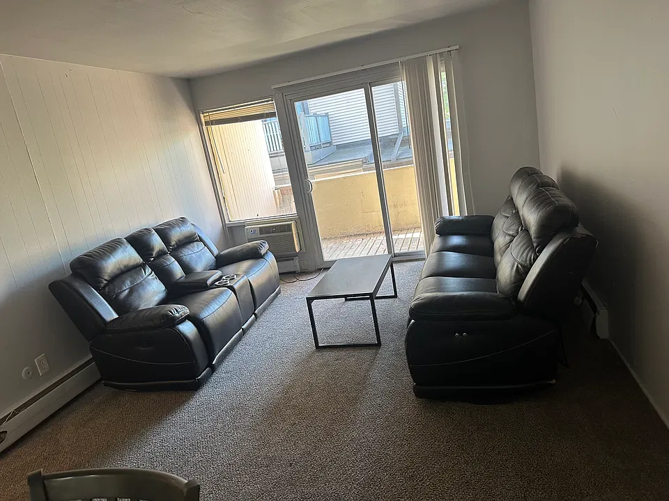 815 S State St #8