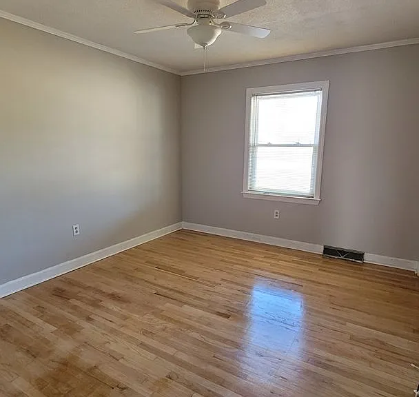 206 Columbia Ave — Photo 12