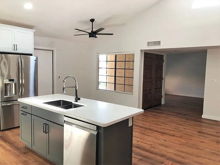 9019 E Winchcomb Dr — Photo 10