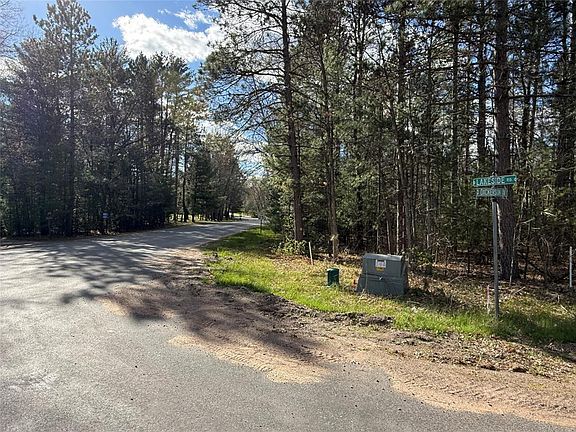 3rd image of 8667 Lakeside Road