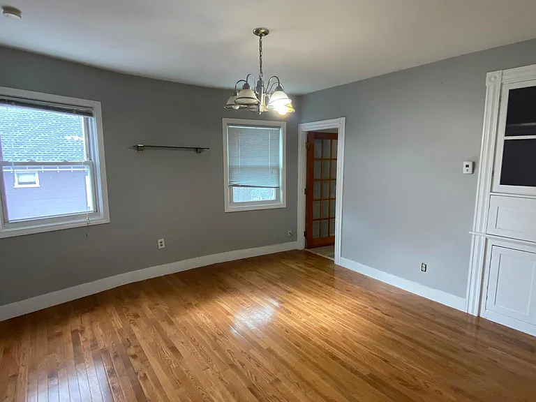 28 Moreland St #2 — Photo 3