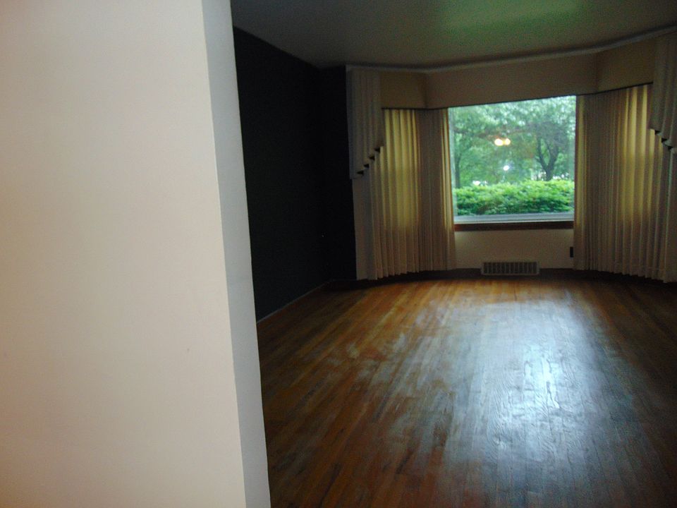 2nd image of 12333 S Princeton Ave