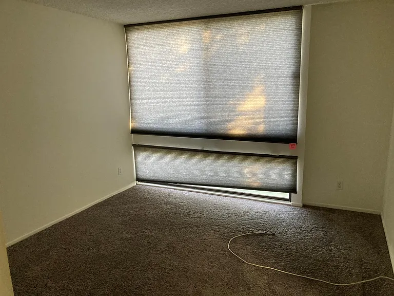 484 E California Blvd #43 — Photo 8