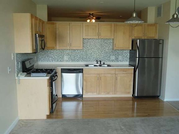 3rd image of 2080 N Commerce St Unit 416