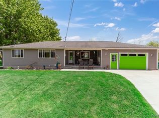 5426 Old Saunders Settlemen Rd, Lockport, NY 14094