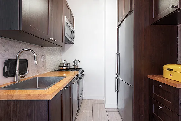 Rented by Elika Associates II, LLC | media 15