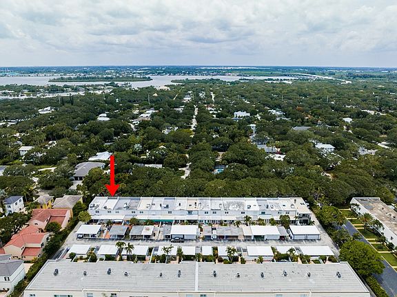 5th image of 2732 Cardinal Dr