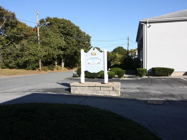 163 Center St #4, Dennis Port, MA 02639
