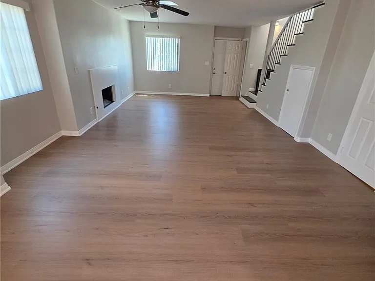 8462 Heil Ave — Photo 7