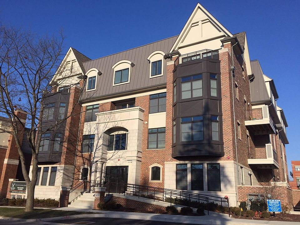 1st image of 833 Laurel Ave Unit 203