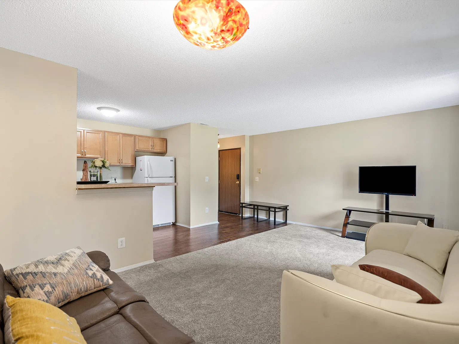 1 bed, 798 sqft, $1,400 — Photo 4