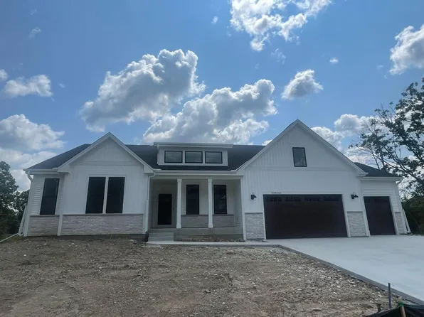 N75W17663 Woody LANE, Menomonee Falls, WI 53051