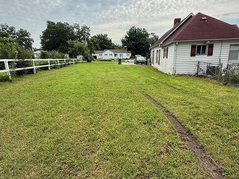 511 N Water Ave — Photo 4