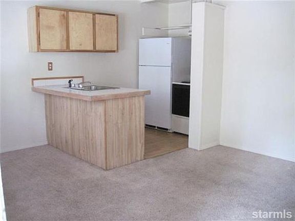 3rd image of 1040 Blue Lake Ave