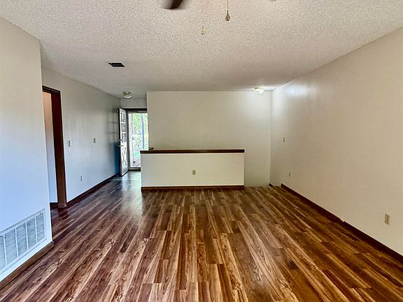 4th image of 7411 E 18th St N #7413
