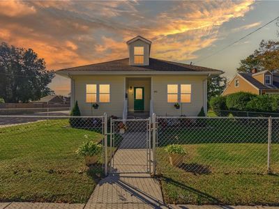 301 Powhatan Pkwy, Hampton, VA, 23661