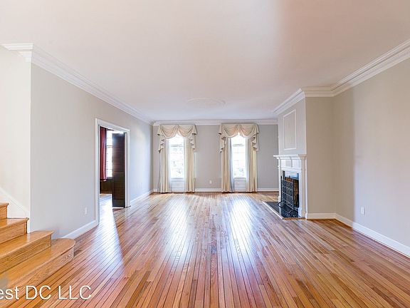 4th image of 3325 R St NW