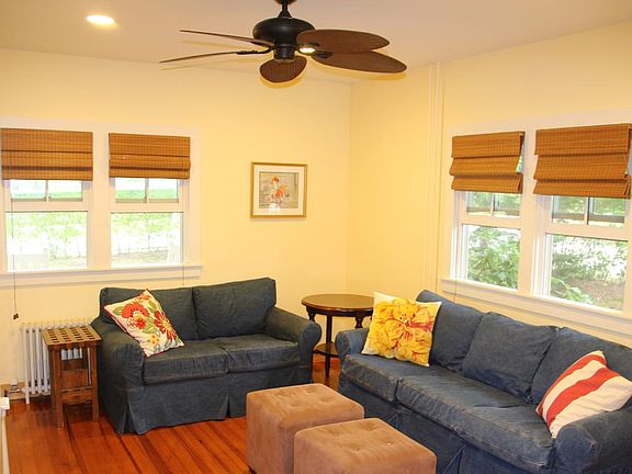 5th image of 135 Longfellow Rd