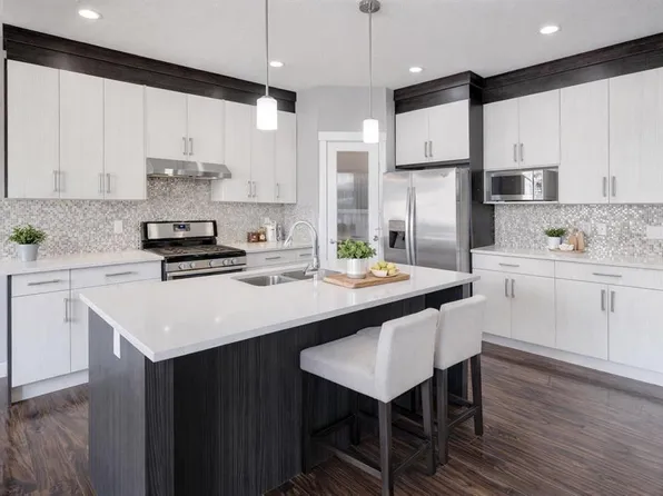 395 E Bayview Way SW, Airdrie, AB T4B 4G1