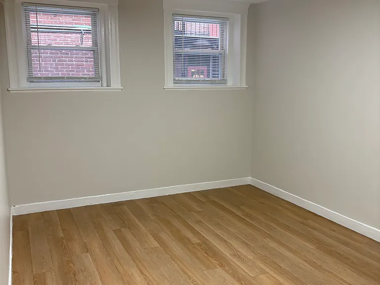 10 Gray St — Photo 4